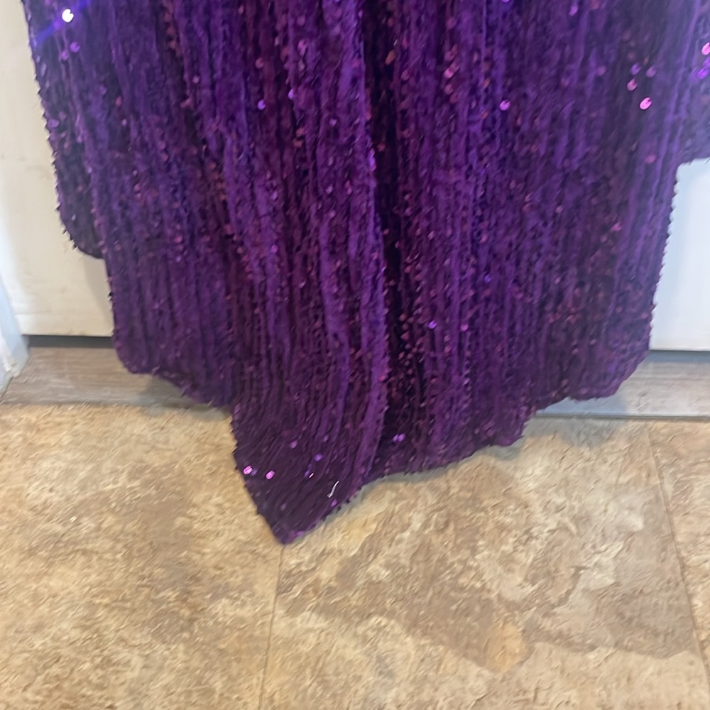 Purple sequined gown splint front with train Built in bra. Back zipper. NWT - Picture 5 of 10